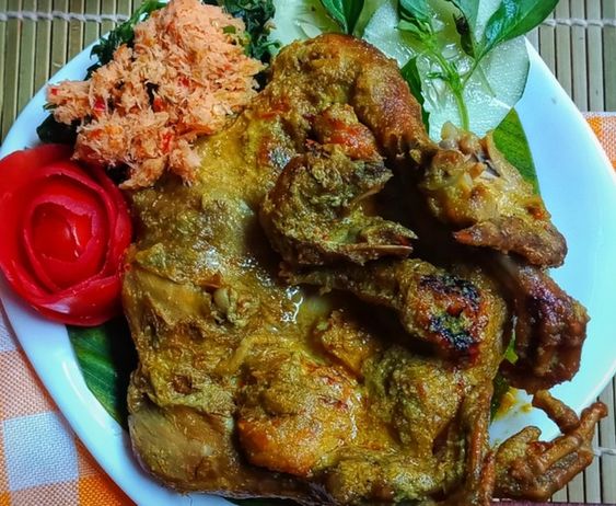 Ayam Lodho - Makanan Khas Tulungagung