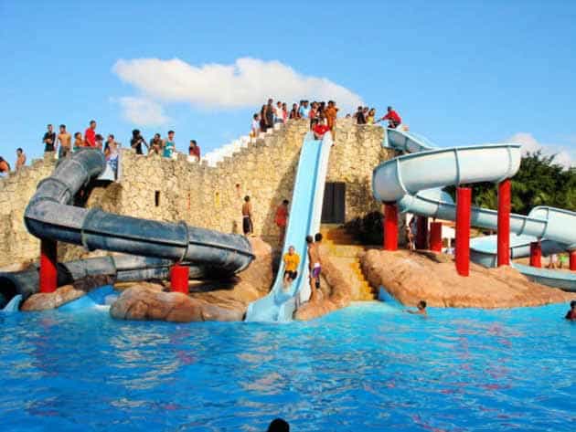 Columbus Waterpark Bekasi