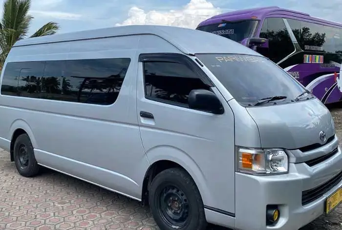 Rental Mobil Hiace