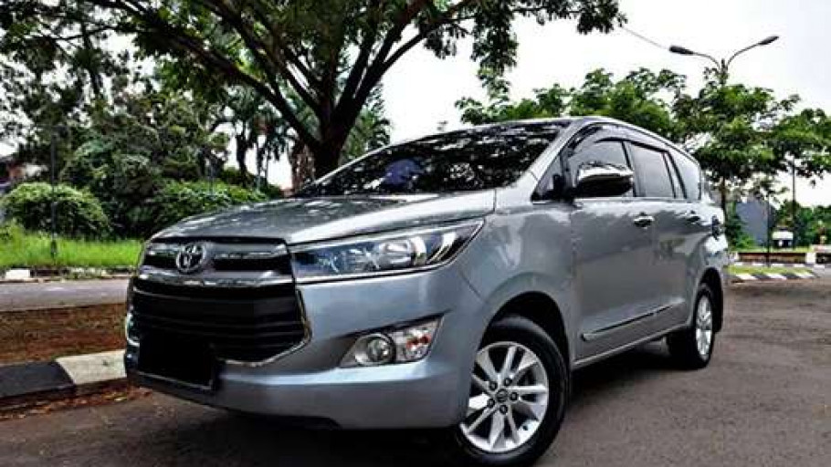 Carter dan Drop Off Mobil Travel dari Surabaya / Bandara Juanda ke Gresik Murah Harga Mulai IDR 350RB, Spesialis Innova Grand dan Innova Reborn