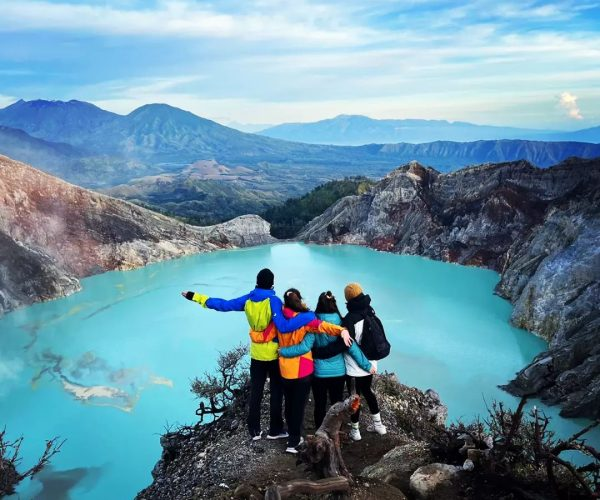 Paket Wisata Open Trip Kawah Ijen Blue Fire Dari Surabaya Harga Murah