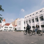 Sejarah Trem Surabaya: Time Travel Bareng Suya & Anya yuk! ✨