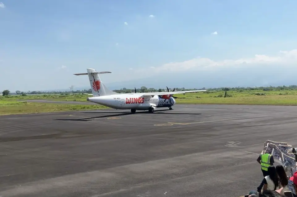 Sewa Mobil Antar Jemput Bandara Notohadinegoro Jember: Praktis untuk Wisata, Bisnis & Perjalanan Keluarga