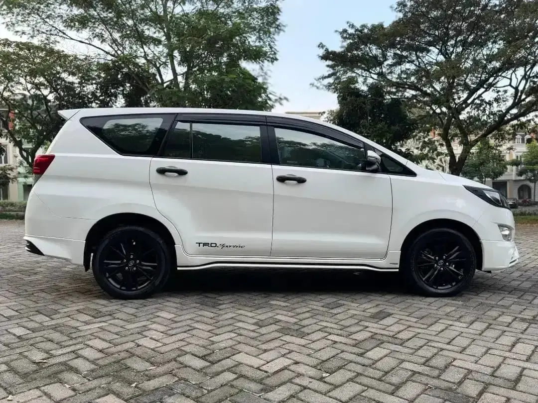 Sewa Mobil ke Wana Wisata Rowosari Jember: Liburan Keluarga Lebih Nyaman dengan Rental Mobil
